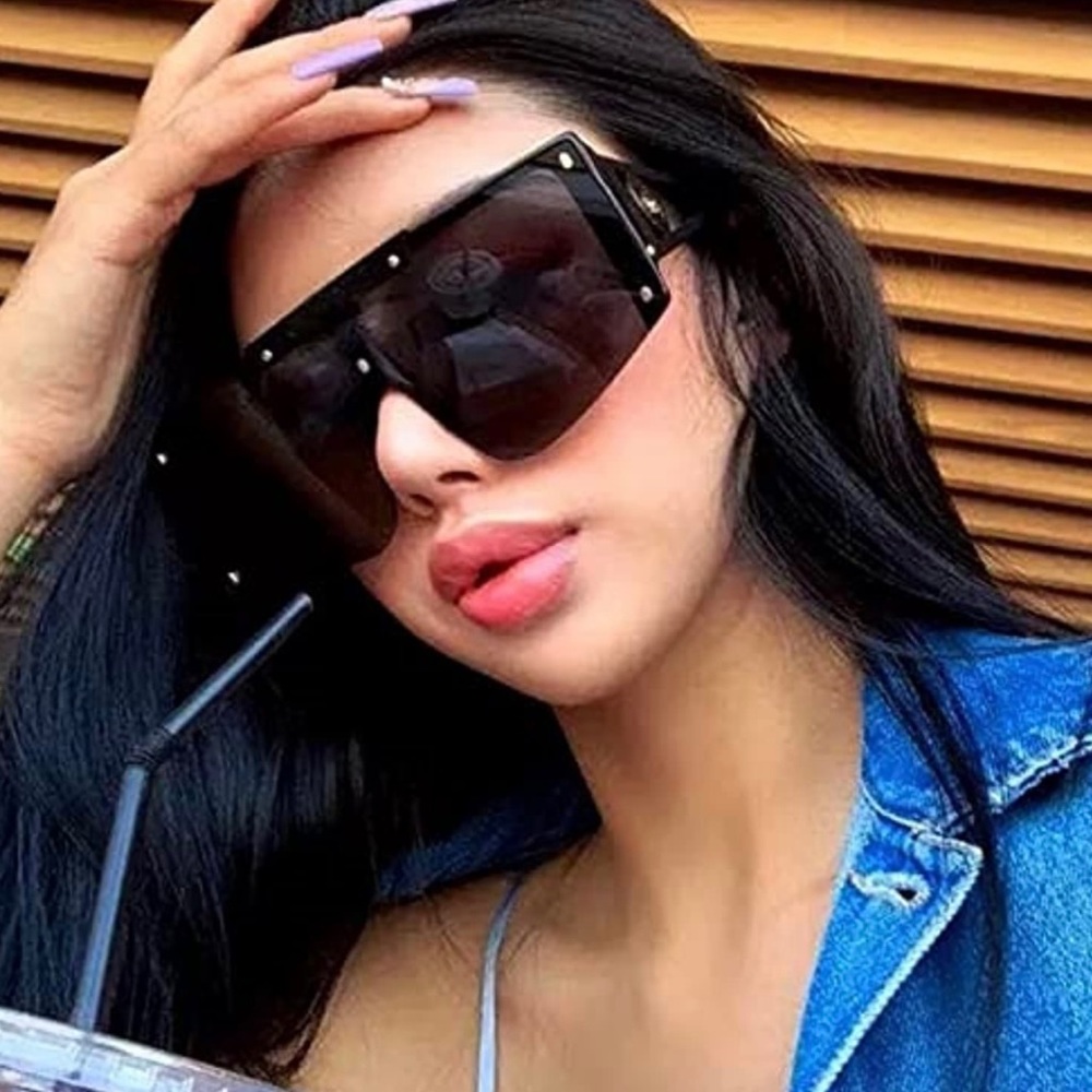 NEW Women’s Black Oversized square Sunglasses lenses glam statement shades